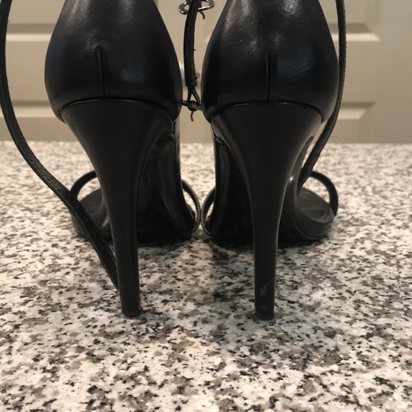 Black Steve Madden heels - Picture 5 of 7